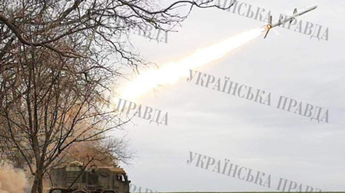 ЗСУ вдарили двома Нептунами: нові деталі знищення флагмана ЧФ крейсера Москва ЗСУ вдарили двома Нептунами: нові деталі знищення флагмана ЧФ крейсера Москва