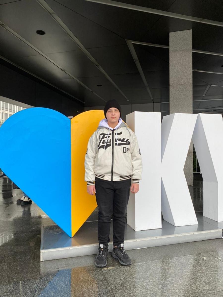 Залужний здійснив мрію сина безвісти зниклого на війні військового Залужний здійснив мрію сина безвісти зниклого на війні військового