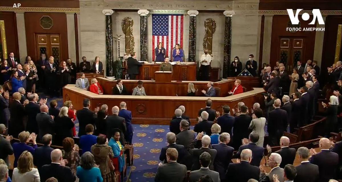 Зеленского в Конгрессе приветствовали стоя 