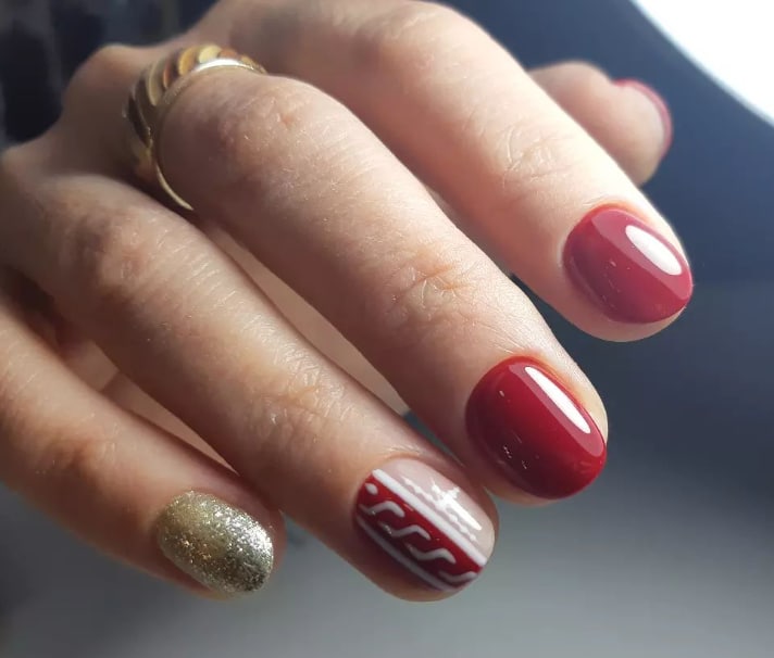 Новогодний маникюр на короткие ногти 2023 Новогодний маникюр на короткие ногти 2023