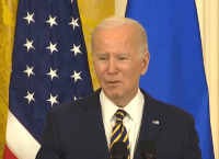 Захід допоможе Україні перемогти РФ на полі бою, але не може дати все, що вимагає Київ - Байден