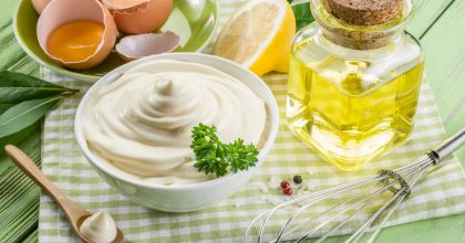 Больше никогда не будете покупать в магазине: 2 простейших и вкусных рецепта домашнего майонеза