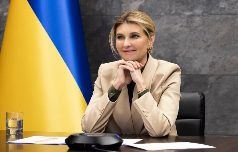 "Нема сенсу повертатися до діалогів": Олена Зеленська розповіла про спілкування з родичами з РФ