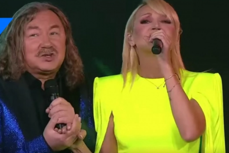 Ніколаєва і Орбакайте женуть з Росії через "українське вбрання"