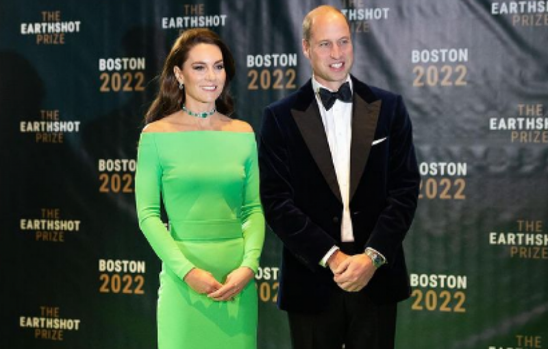 Короли из народа: принц Уильям и Кейт Миддлтон представили семейную рождественскую открытку