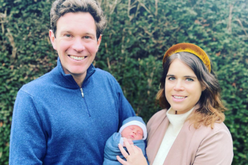 Еще один королевский малыш: принцессу Евгению после публичного выхода заподозрили в беременности