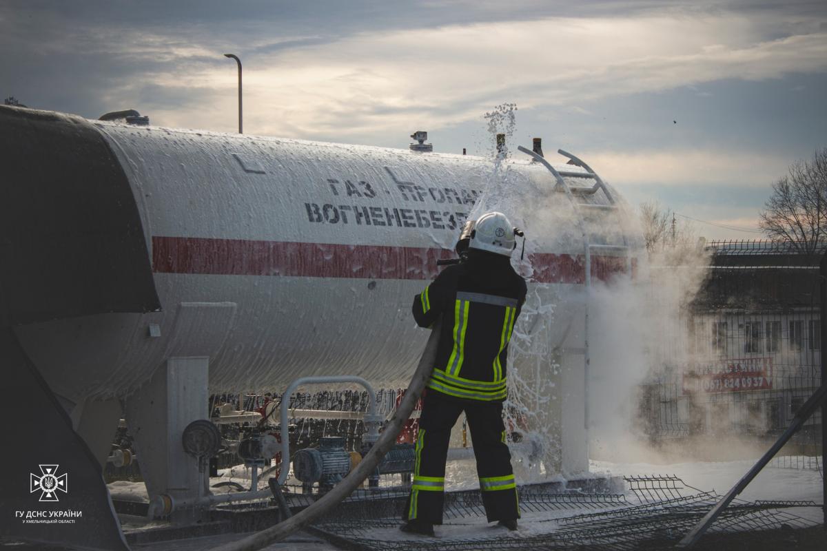 Наслідки ракетного удару РФ по Хмельницькому 31 грудня 2022 року