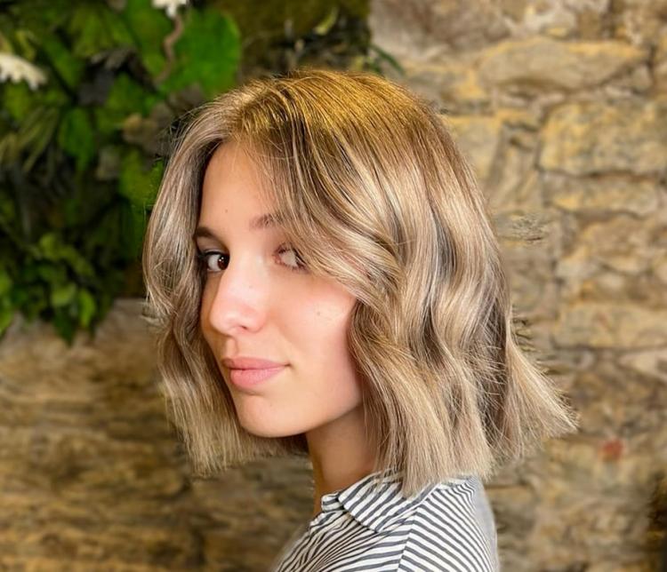 Наймодніші стрижки боб 2023 – 5 варіантів, що омолоджують образ і розбурхують уяву Наймодніші стрижки боб 2023 – 5 варіантів, що омолоджують образ і розбурхують уяву