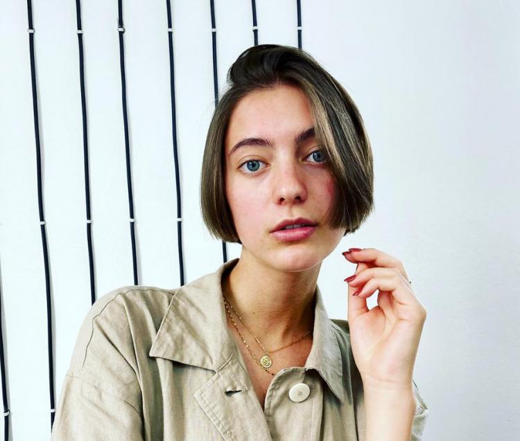 Наймодніші стрижки боб 2023 – 5 варіантів, що омолоджують образ і розбурхують уяву Наймодніші стрижки боб 2023 – 5 варіантів, що омолоджують образ і розбурхують уяву