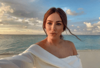 Ані Лорак заговорила українською та поскаржилася на звуки бомб, які зіпсували їй Новий Рік