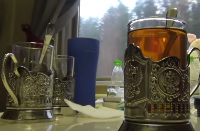 Це ретельно приховували: навіщо радянські провідниці підсипали соду в чай