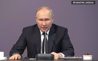 Путин разразился порцией бреда и назвал Донбасс историческими территориями России