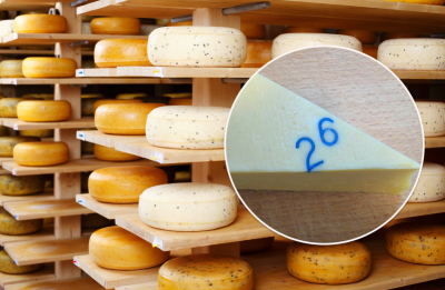 Сир з циферками: навіщо виробники вставляють пластикові номерки в продукт
