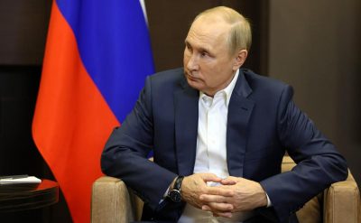 Комплексует из-за низкого роста: в Британии едко высмеяли коротышку Путина