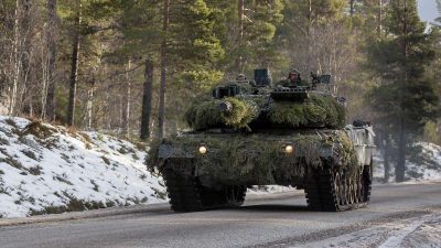 Украина может получить десятки танков Leopard 1: Германия планирует передать их со складов производителя