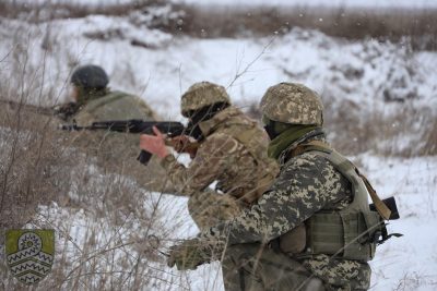 РФ намагається розпорошити українські війська перед новим наступом в Україні – ISW