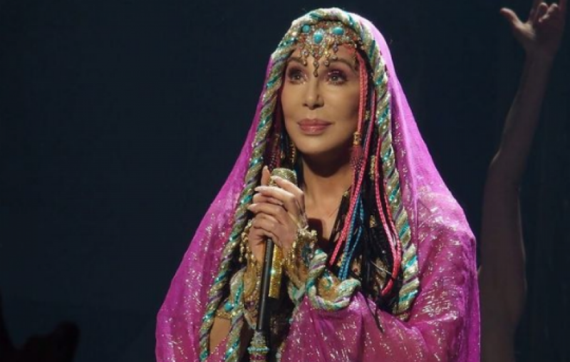 Шер попросила на Новый год об исключении для Путина - Сеть взорвалась громкими реакциями