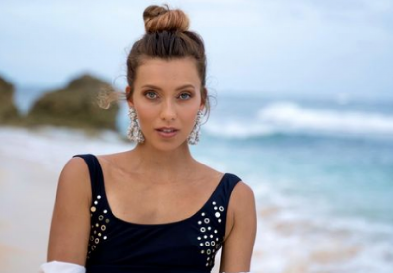 Больше не "вне политики": "голубка мира" Регина Тодоренко порассуждала о патриотизме