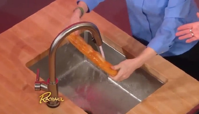 Навіщо Багет мити в холодній воді