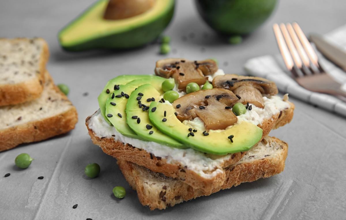 Грінки на сковороді за 5 хвилин рецепт, грінки без м'яса рецепт