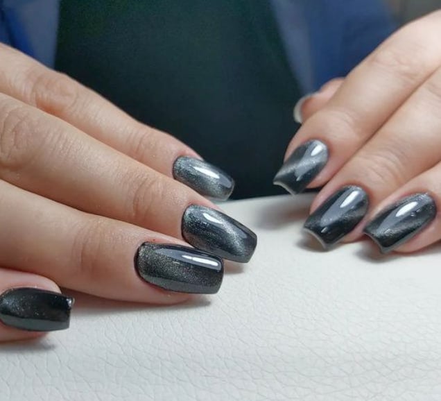 Маникюр кошачий глаз 2023
