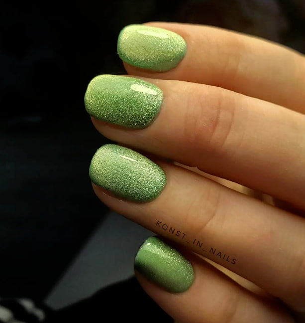 Маникюр кошачий глаз 2023