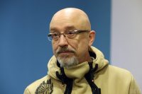 Увольнение Резникова с поста министра обороны отложили