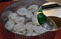 Гурмани мимоволі: чому люди в СРСР були змушені їсти пельмені з оцтом