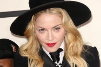 Еще один удар: 64-летняя Мадонна оплакивает смерть близкого человека