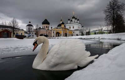 Нельзя класть деньги на стол