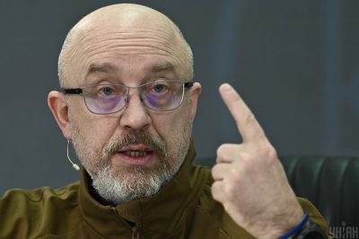 "Живуть за догмою не провокувати РФ": Резніков пояснив, чому Захід сумнівається в передачі Києву зброї