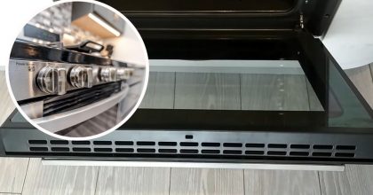 Люди ставят жидкость для мытья посуды в духовку и остаются в восторге: в чем идея