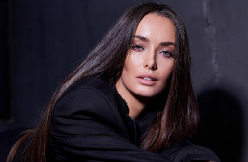 Ксения Мишина показала огромный живот и призналась, сколько набрала за беременность