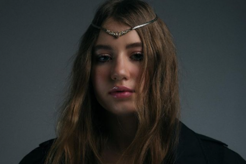 Юная леди с плавными изгибами: как сейчас выглядит 17-летняя дочь Юрия Никитина и Ольги Горбачевой