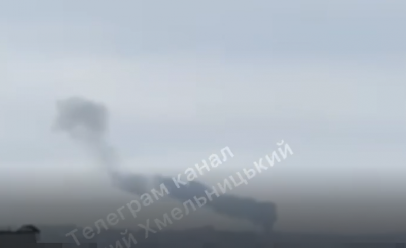 Ракетний удар по Україні: частина Хмельницького без світла, у Харкові є поранені