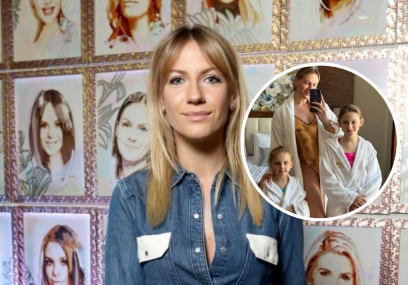 Леся Нікітюк влаштувала заплив в басейні і вигуляла грайливий золотий купальник