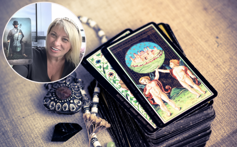 Розклад Таро на молодик 20 лютого 2023: хто дізнається таємницю, а хто - зловить "золоту рибку"