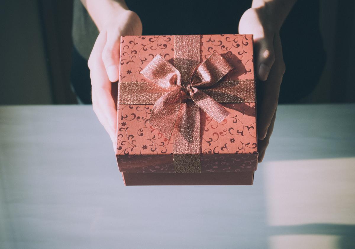 3 ситуации, когда не стыдно передаривать подарки — INMYROOM