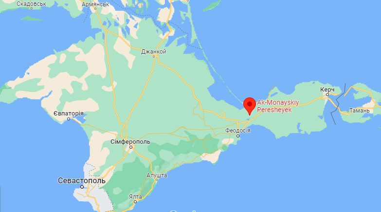 Оккупанты поставили противотанковые заграждения в Крыму