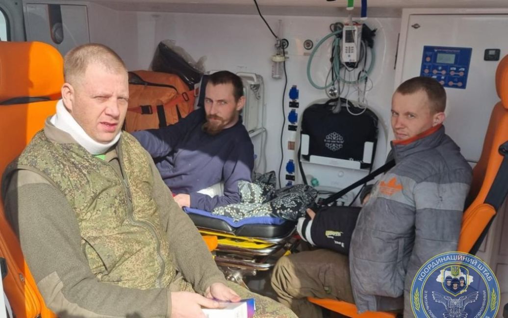 Видача росіянам їх важкопоранених військовополонених Видача росіянам їх важкопоранених військовополонених