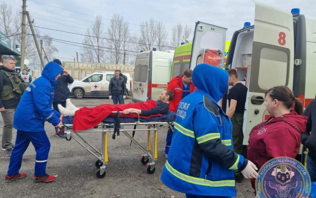 Видача росіянам їх важкопоранених військовополонених Видача росіянам їх важкопоранених військовополонених