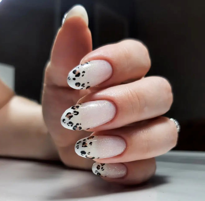 Леопардовий манікюр весна 2023