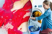 Чтобы яркая одежда не стала тусклой тряпкой: что добавить при стирке цветных вещей
