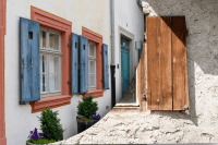 Выполняли целых 3 функции: почему раньше ставни были на каждом окне