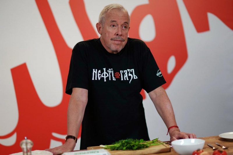 "Все божья роса": Макаревич поддержал грузинских протестующих и подколол пассивных россиян