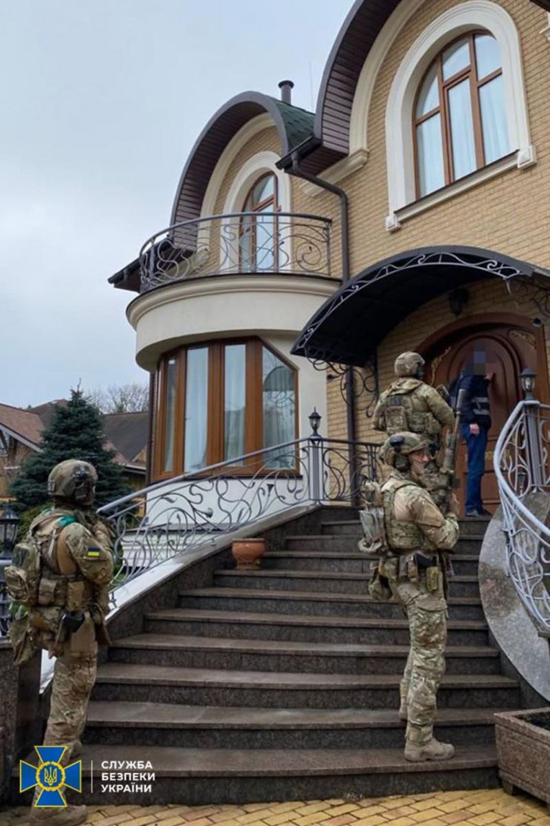 Обшук у будинку "Паші-Мерседеса"