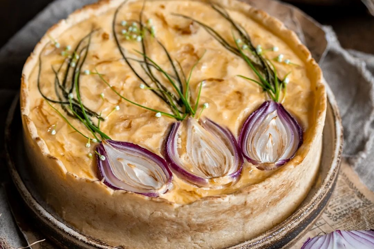 Справжній рецепт пирога з цибулею Справжній рецепт пирога з цибулею