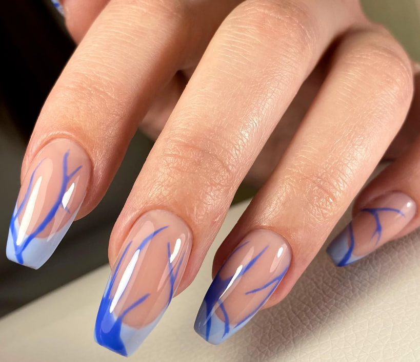 Гарний блакитний манікюр 2023 Гарний блакитний манікюр 2023