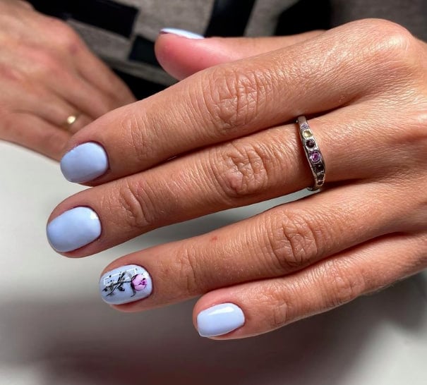 Гарний блакитний манікюр 2023 Гарний блакитний манікюр 2023