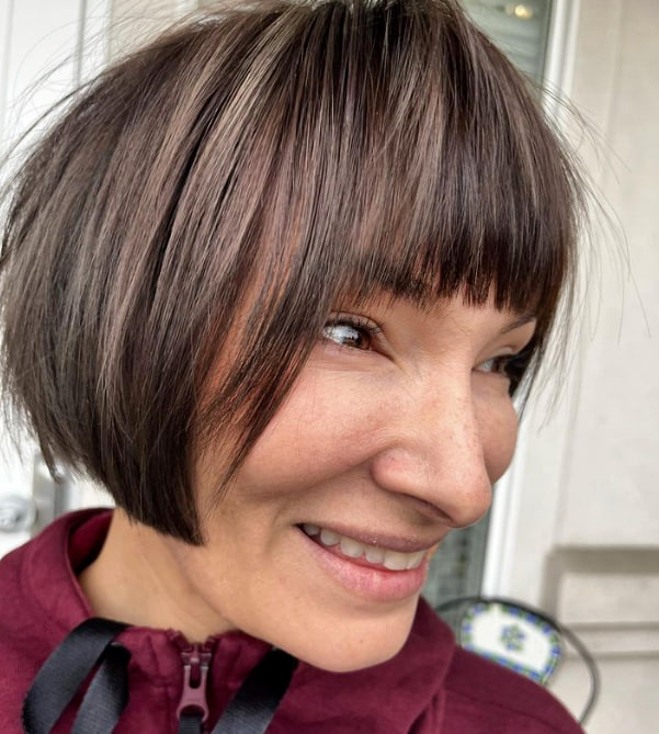 Жіночі короткі стрижки 2023